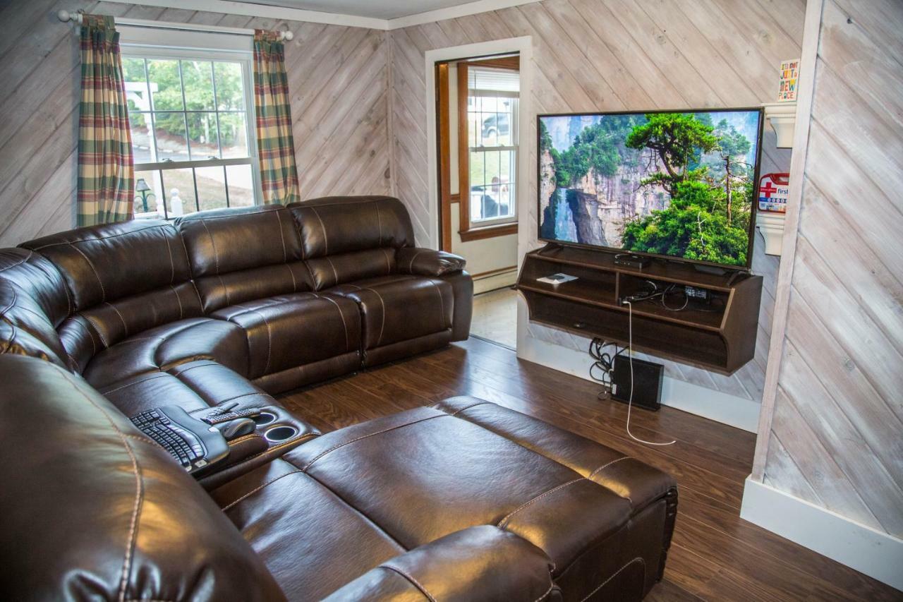 Sunnyside Home Near Sunday River, Black Mountain, Lakes And Hikes Rumford Exterior foto